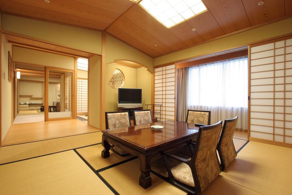 Miyazaki Kanko Hotel Exterior photo
