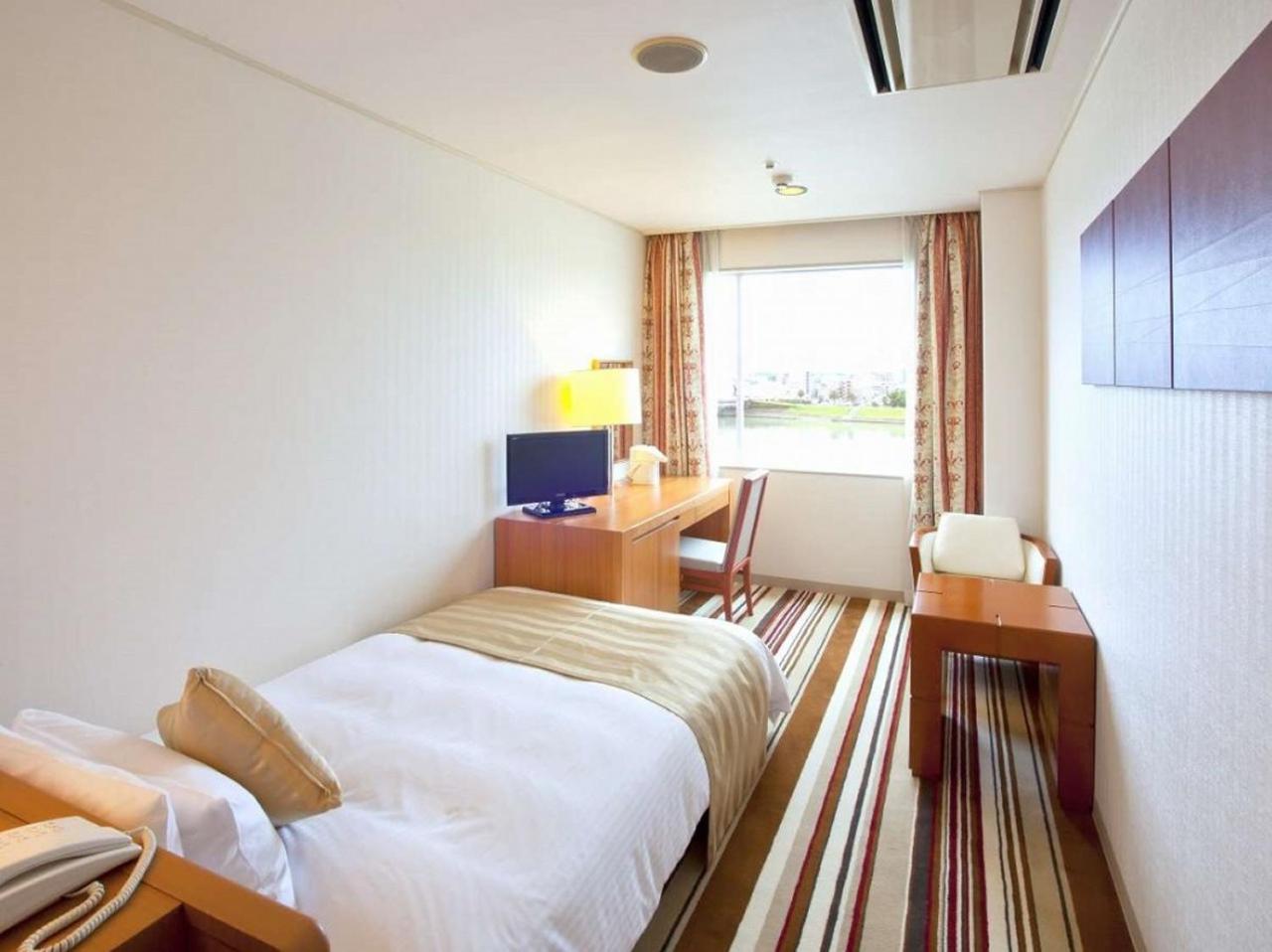 Miyazaki Kanko Hotel Exterior photo